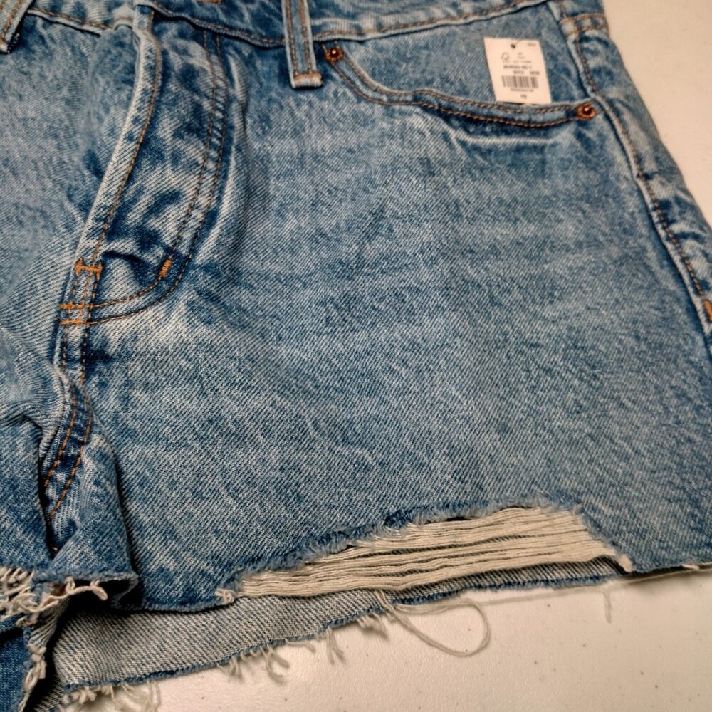 Old Navy Jean Shorts Women 10 OG Straight Light Wash Denim Distressed Button Fly - Picture 14 of 15